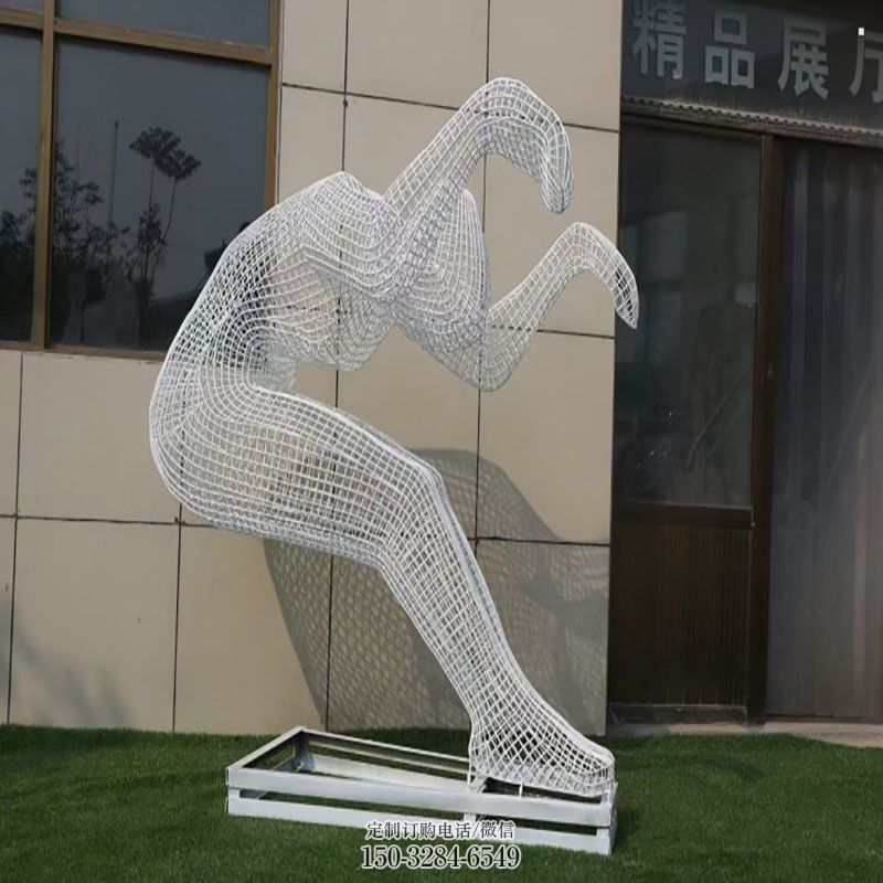 户外镂空体育雕塑通用，运动员雕塑，铁艺人物雕塑供应