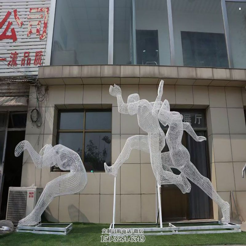 镂空体育雕塑常用，公园小品，铁艺运动人物雕塑生产商